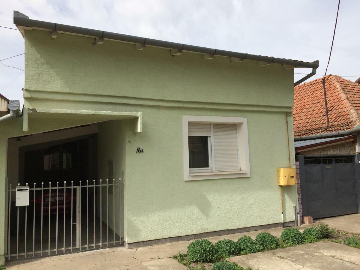 Apartman Melody Σόμπορ Εξωτερικό φωτογραφία